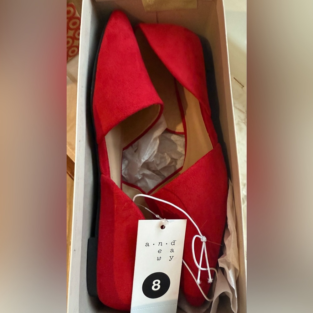 Elegant Red Women's Shoes - Picture 3 of 3